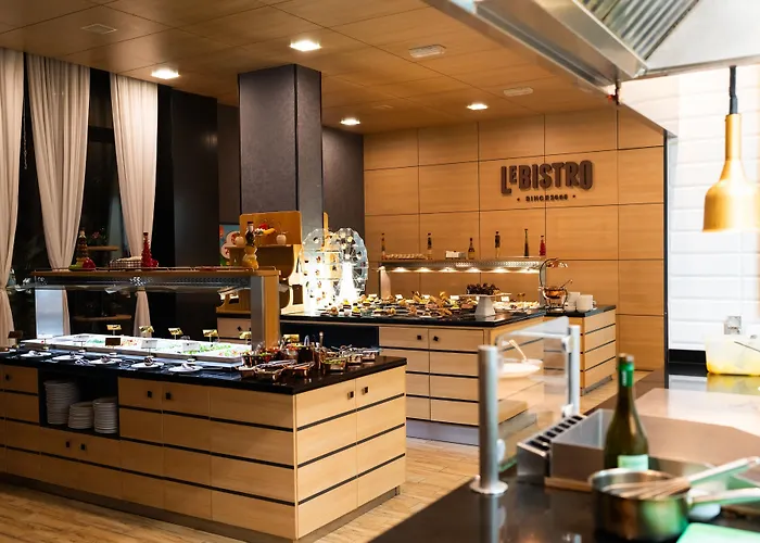 فندق وسبا لاكي بانسكو&ريلاكس الفندقية بالخدمة الذاتية 5*